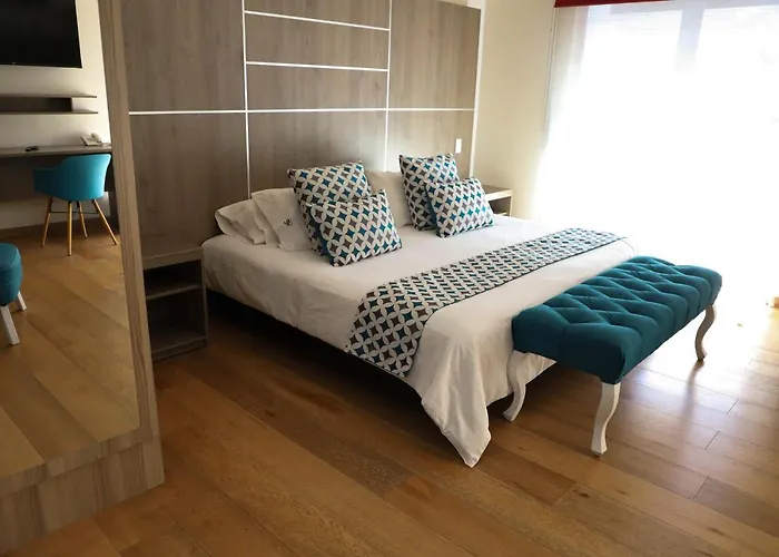 Capital Luxury Apartments & Offices Aparthotel
