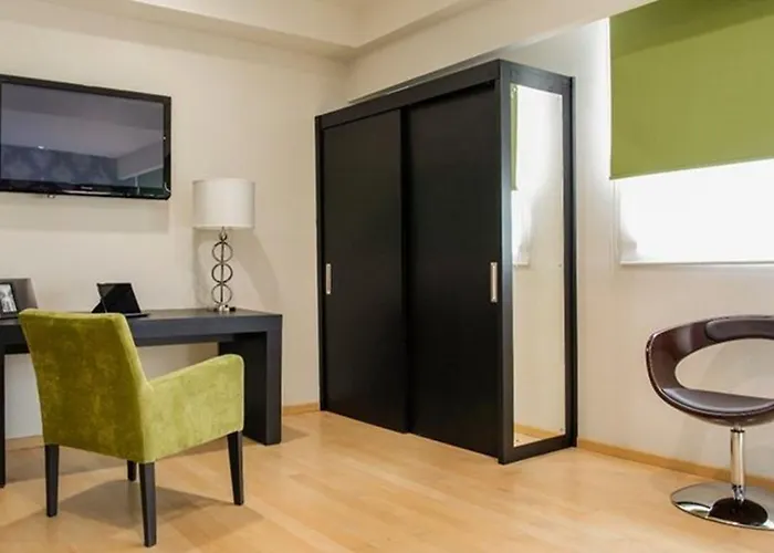 Capital Luxury Apartments & Offices Aparthotel 4*