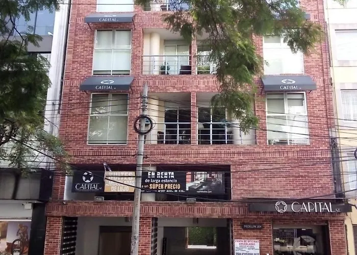 Capital Luxury Apartments & Offices Aparthotel 4*